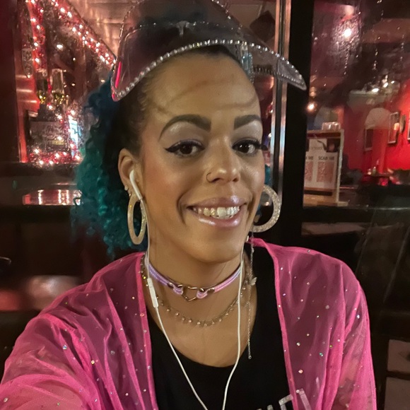 Meet your Posher, Marie - Picture 1 of 1